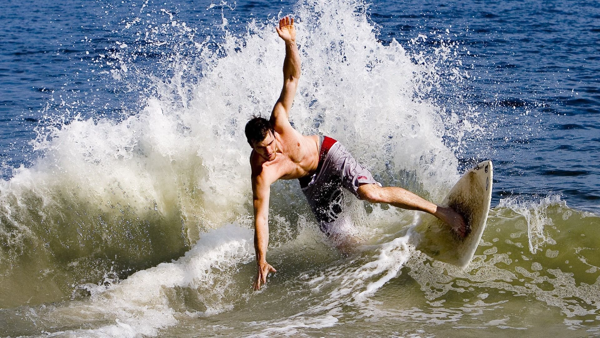 LEYU乐鱼体育官方网站-施瓦茨800米自由泳全程稳扎稳打