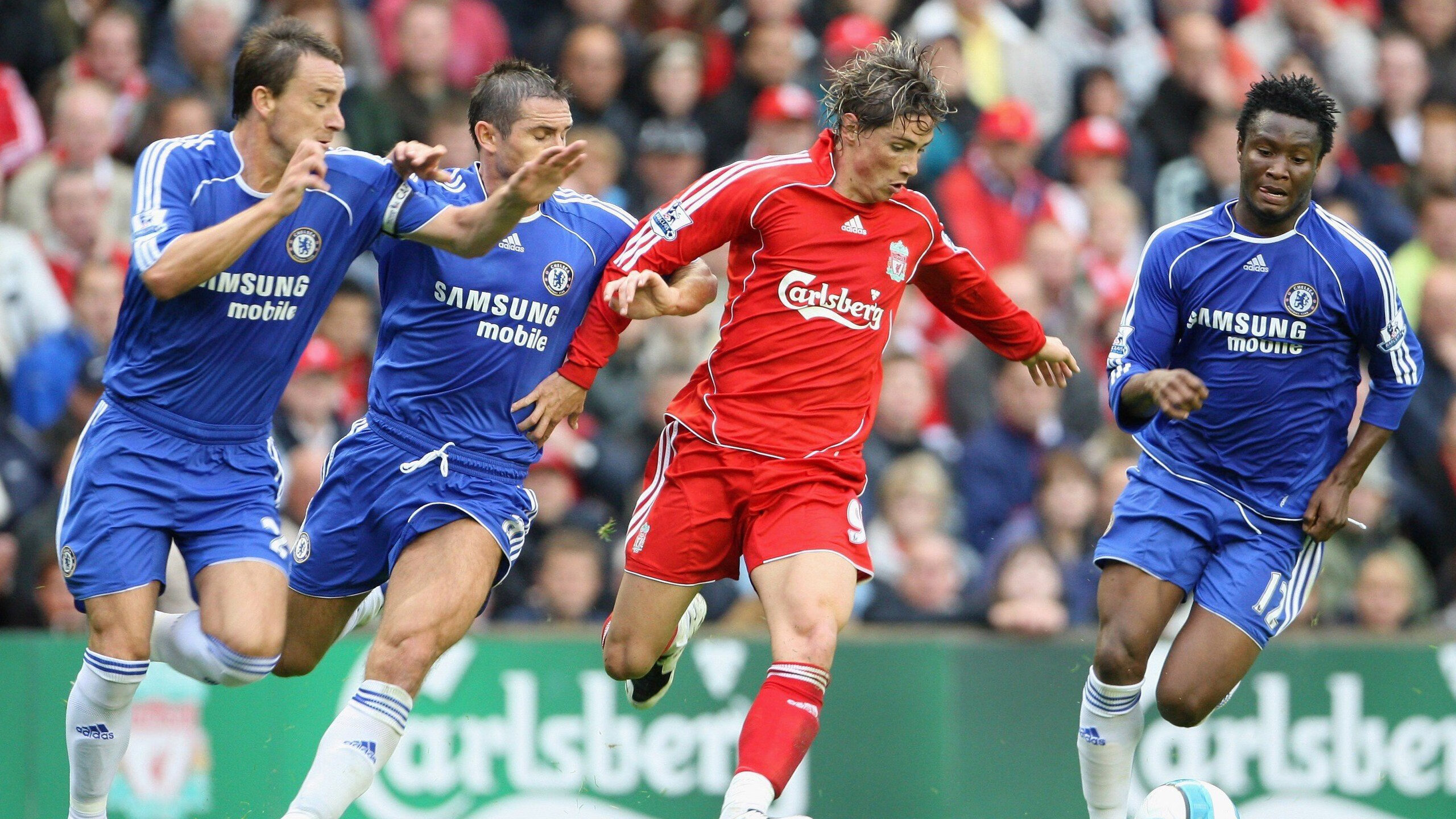 乐鱼体育平台官网-英超场场焦点:逆转、绝杀、精彩瞬间不断出现,英超上演焦点战